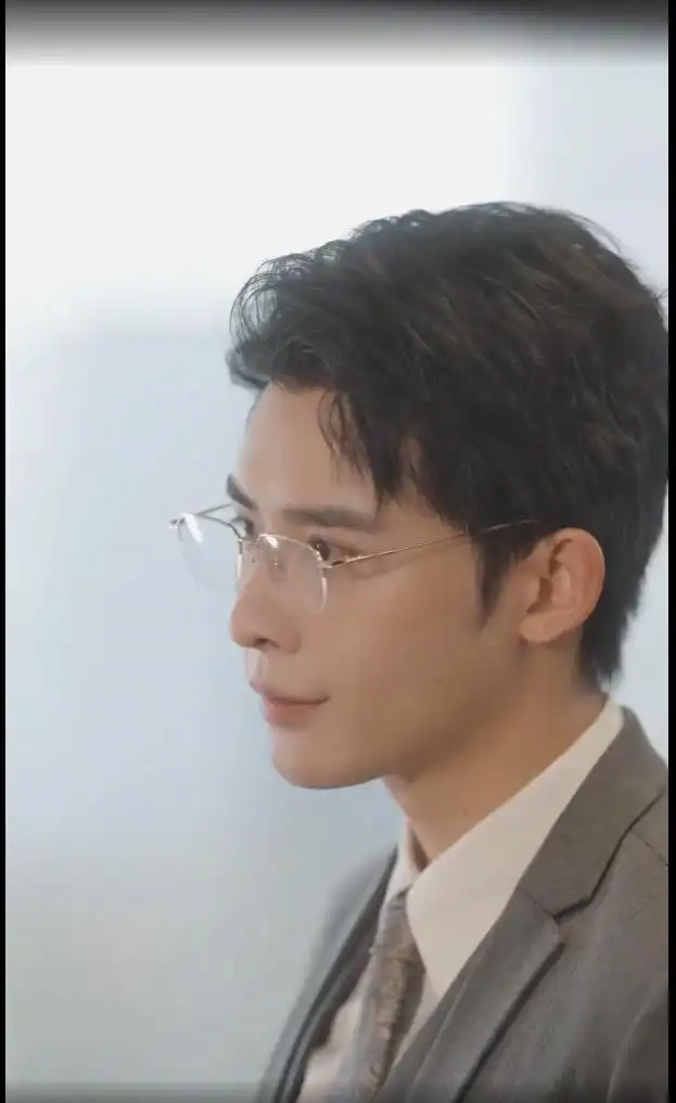 《霍总夫人她治好了恋爱脑》短剧全集免费在线观看